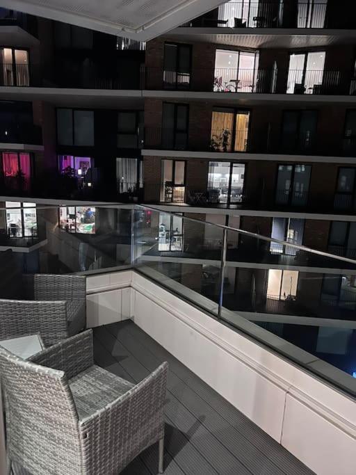 Stylish Apartment Docklands London Eksteriør bilde