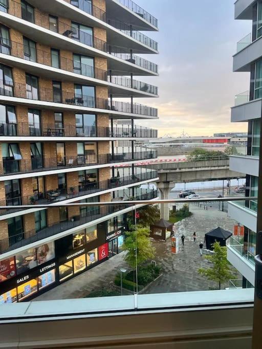 Stylish Apartment Docklands London Eksteriør bilde